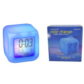 Veladora reloj digital despertador con luz 8x8x8cm